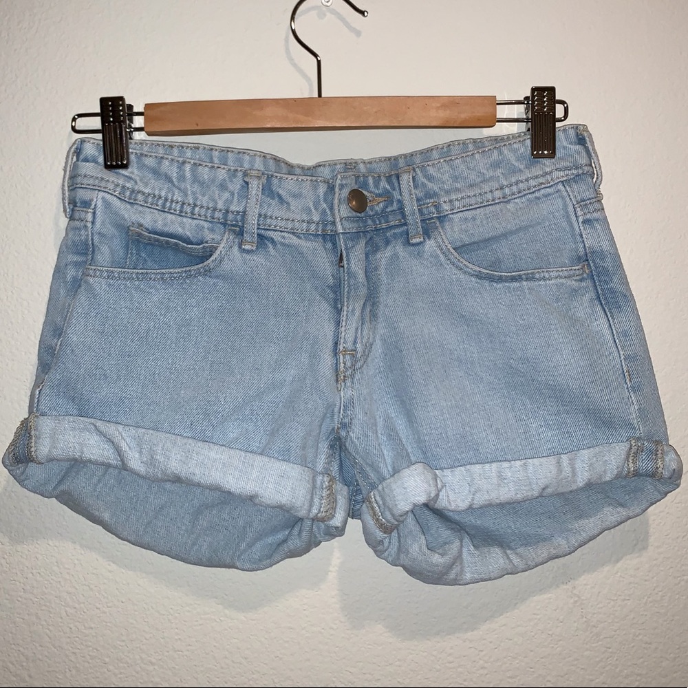 H&M LOW WAIST SHORTS
